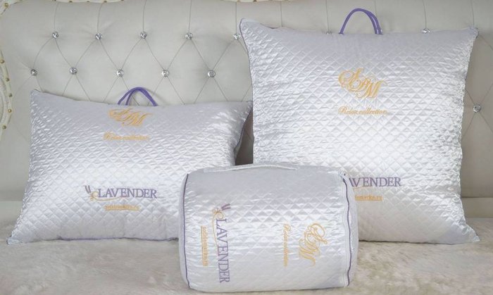 Подушка Lavender 50х70 белого цвета - купить Подушки для сна по цене 5376.0