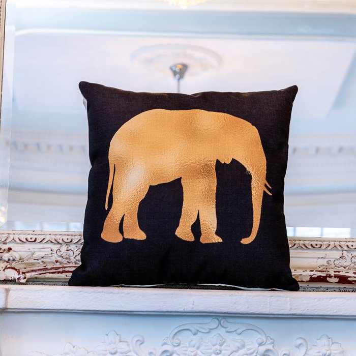 Интерьерная подушка Золотой слон 45х45 - купить Декоративные подушки по цене 2000.0