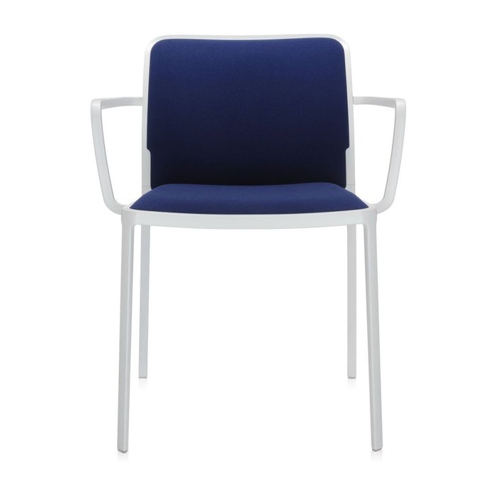 Стул Audrey Soft темно-синего цвета с подлокотниками - купить Обеденные стулья по цене 89380.0