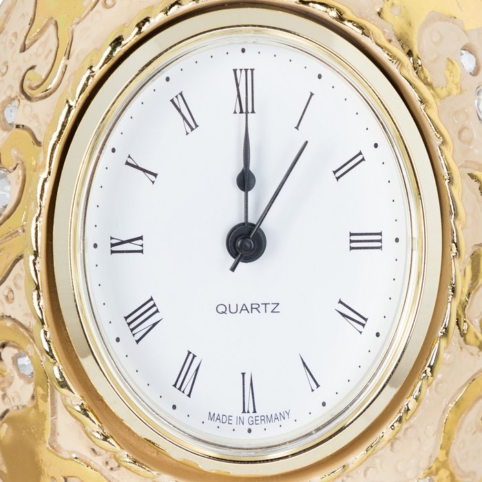 Часы настольные Наследие Фаберже светло-бежевого цвета - купить Часы по цене 14908.0