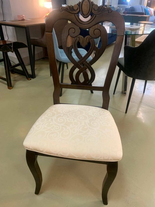 Обеденный стул Rosi молочно-коричневого цвета - купить Обеденные стулья по цене 5617.0