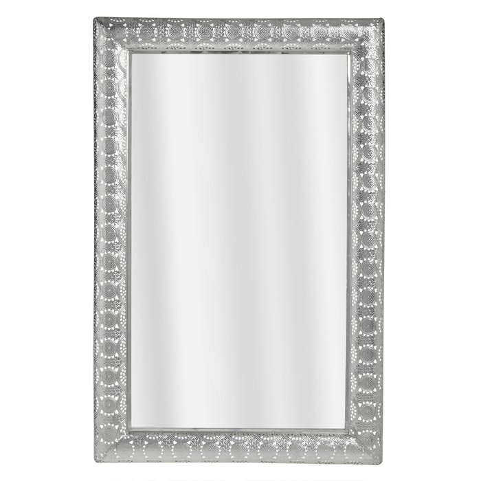 Зеркало настенное в раме серебряного цвета