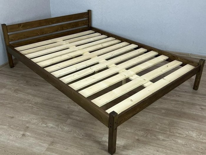 Кровать Классика сосновая 140х190 цвета темный дуб - лучшие Кровати для спальни в INMYROOM