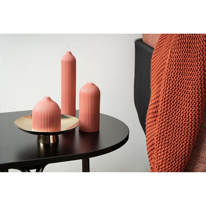 Свеча декоративная из коллекции Edge терракотового цвета - лучшие Свечи в INMYROOM