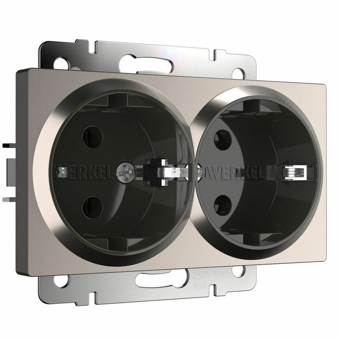 Розетка двойная с заземлением глянцевый никель W1172002