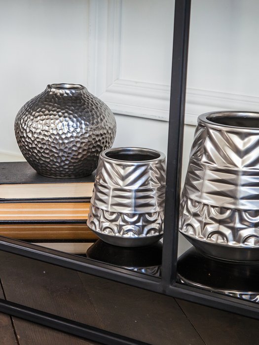 Декоративная ваза Орнамент серебряного цвета - купить Вазы  по цене 509.0