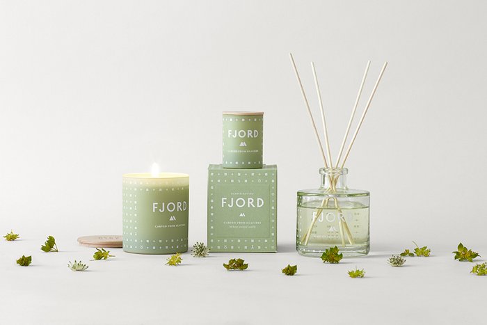 Свеча ароматическая Fjord зеленого цвета с крышкой - лучшие Свечи в INMYROOM