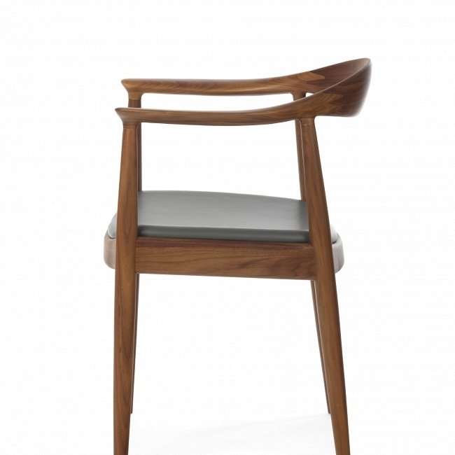 Стул Kennedy с сидением в обивке из серой кожи - купить Обеденные стулья по цене 66950.0