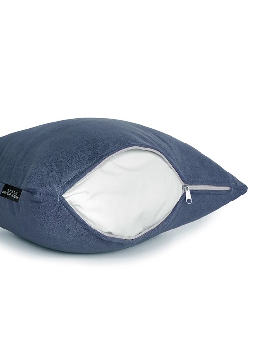 Декоративная подушка Fulton Midnight темно-синего цвета - лучшие Декоративные подушки в INMYROOM