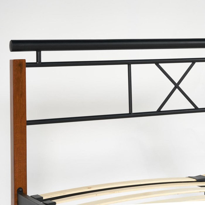 Кровать Eunis Wood slat base 160х200 черно-коричневого цвета  - лучшие Кровати для спальни в INMYROOM