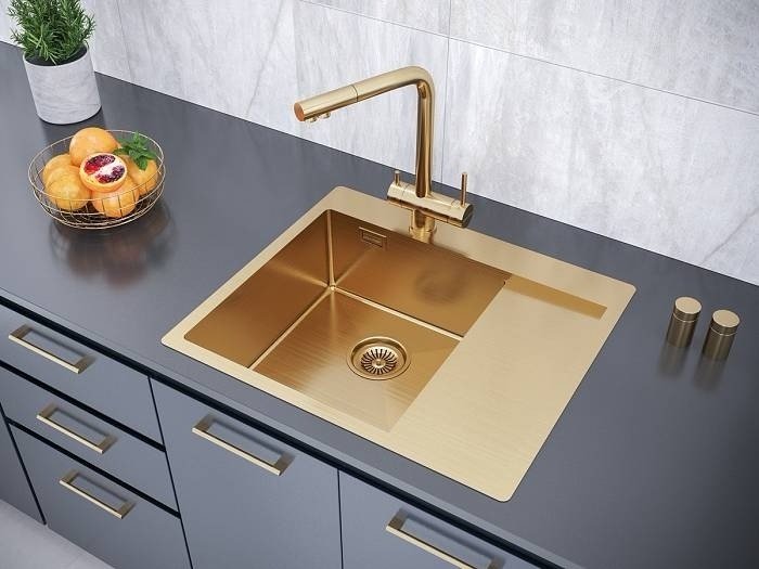 Кухонная мойка с правым крылом прямоугольная Paulmark Alster 59х51 см золотого цвета - лучшие Кухонные мойки в INMYROOM