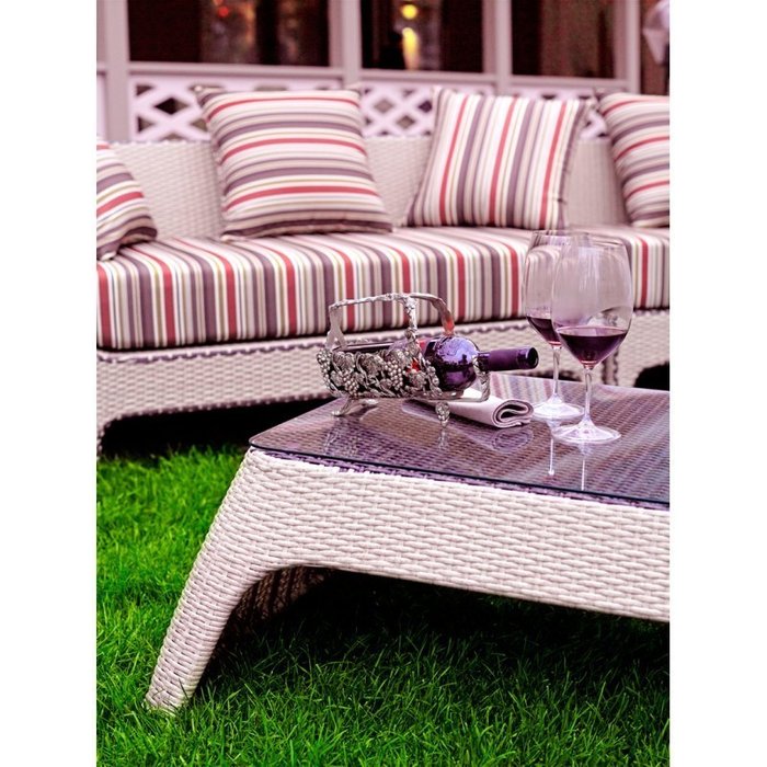 Трехместный диван Орхидея с полосатыми подушками - купить Садовые диваны по цене 91100.0