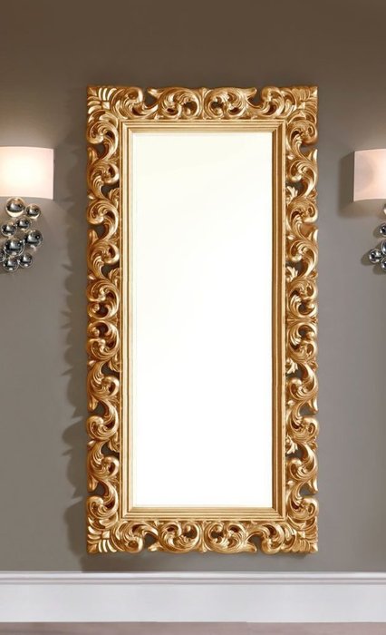 Настенное зеркало Gold в раме золотого цвета