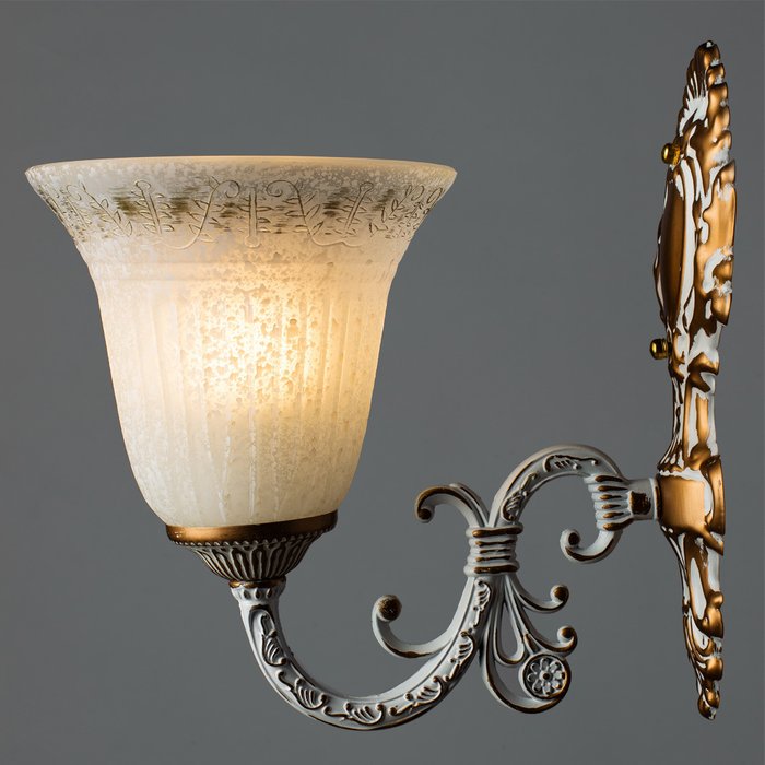 БРА ARTE LAMP с плафоном из стекла  - купить Бра и настенные светильники по цене 2690.0