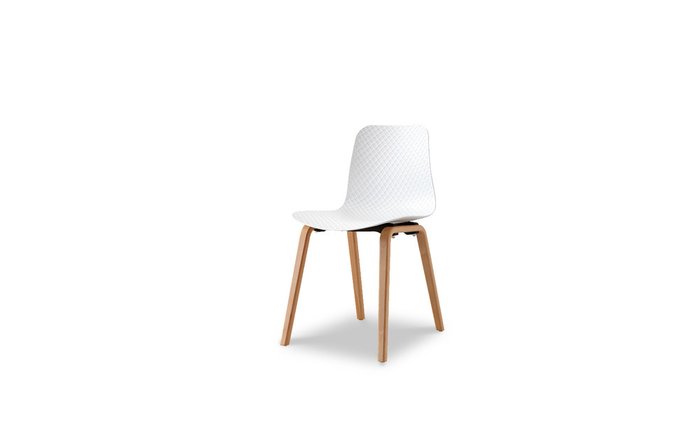 Стул Claudio Bellini белый на деревянных ножках - купить Обеденные стулья по цене 8905.0