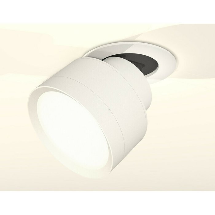 Светильник точечный Ambrella Techno Spot XM8101500 - купить Встраиваемые споты по цене 6457.0
