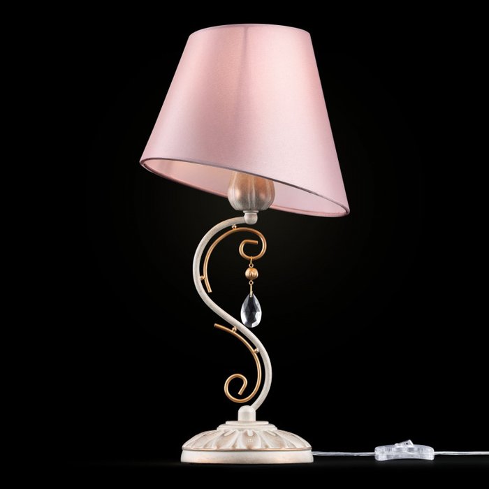 Настольная лампа Сutie с розовым абажуром - лучшие Настольные лампы в INMYROOM
