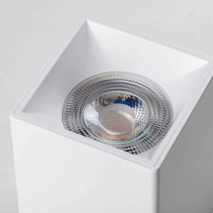 Рамка (светильник) PVC д/LED-модулей 941хх и LED-ламп D50мм RULLO QUAD БЕЛЫЙ - купить Накладные споты по цене 999.0 Рамка (светильник) PVC д/LED-модулей 941хх и LED-ламп D50мм RULLO QUAD БЕЛЫЙ - купить Накладные споты по цене 999.0