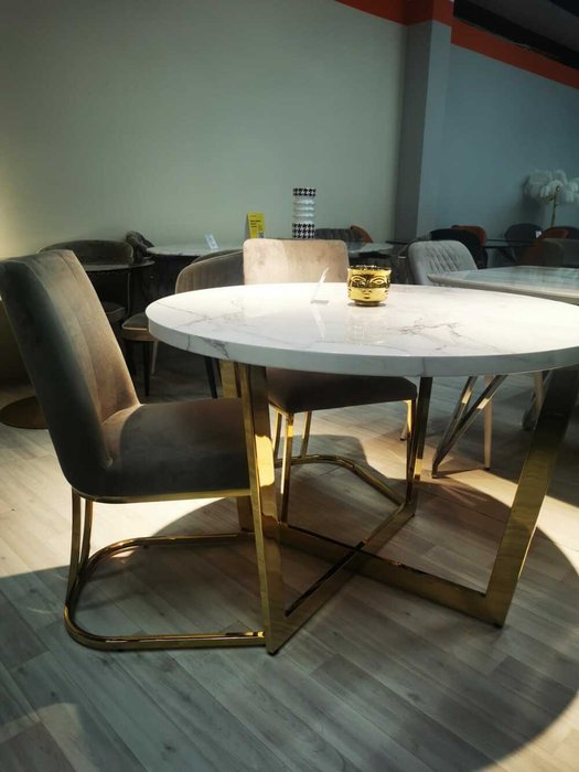 Стол обеденный Амали золотисто-белого цвета - купить Обеденные столы по цене 71741.0