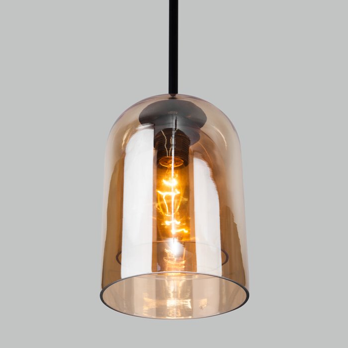Подвесной светильник со стеклянным плафоном 50228/1 янтарный Ennio - лучшие Подвесные светильники в INMYROOM