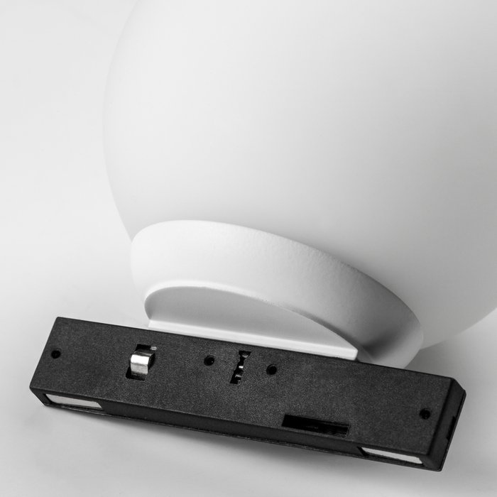 Светильник 24V д/трека LINEA LED 3W 300LM 360G ЧЕРНЫЙ/БЕЛЫЙ 4000K - купить Трековые светильники по цене 2999.0 Светильник 24V д/трека LINEA LED 3W 300LM 360G ЧЕРНЫЙ/БЕЛЫЙ 4000K - купить Трековые светильники по цене 2999.0