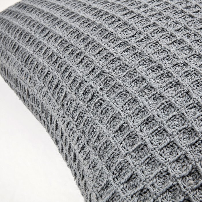 Чехол на подушку серого цвета - купить Декоративные подушки по цене 890.0