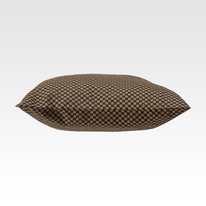 Подушка Sepia - лучшие Декоративные подушки в INMYROOM