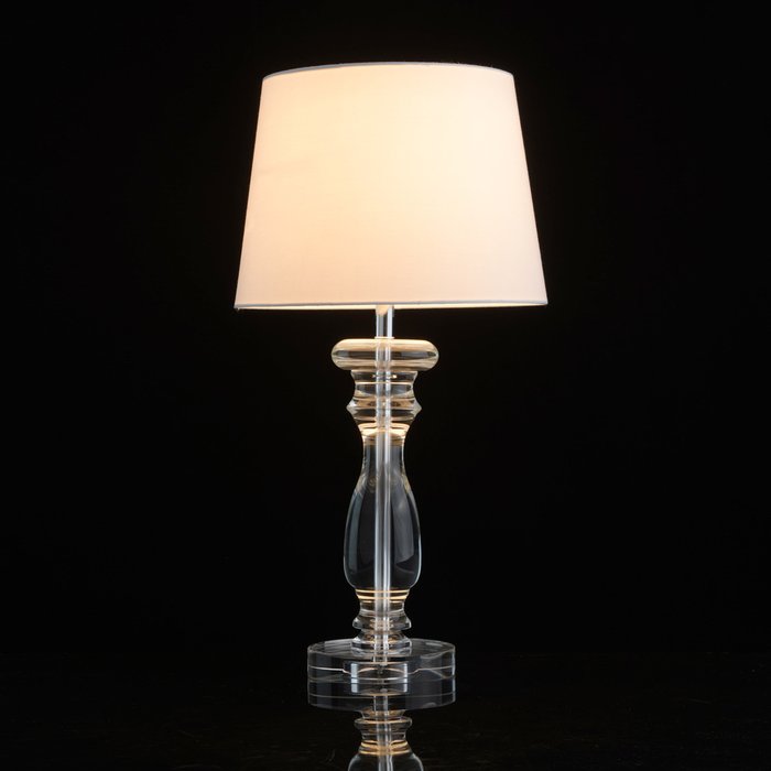 Настольная лампа София с белым абажуром - купить Настольные лампы по цене 24750.0