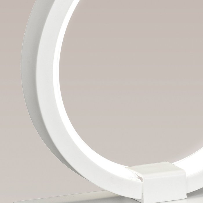 Лампа настольная Kitesurf белого цвета - лучшие Настольные лампы в INMYROOM