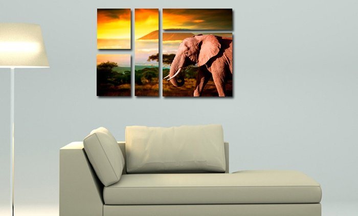 Дизайнерская картина на холсте "Слон на прогулке"
