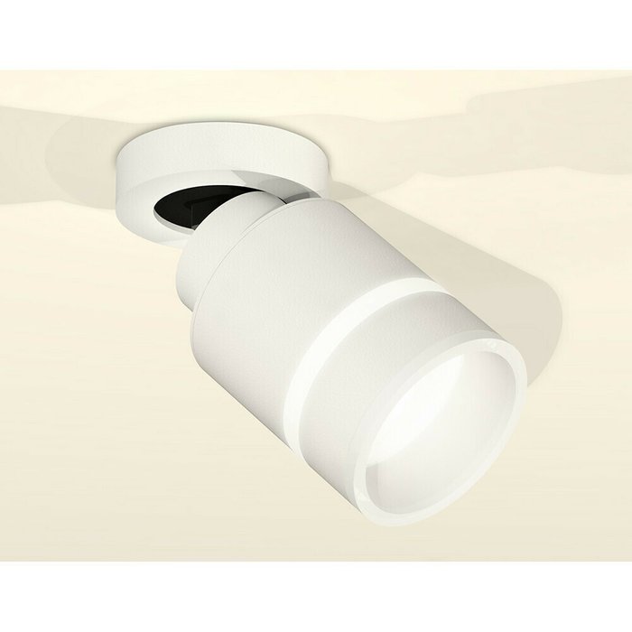 Светильник точечный Ambrella Techno Spot XM8110004 - купить Накладные споты по цене 8544.0