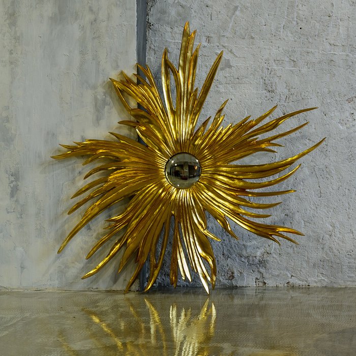 Декоративное настенное зеркало Электра (fish-eye) в золотистой раме - лучшие Настенные зеркала в INMYROOM