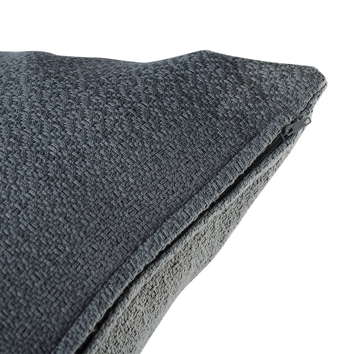 Подушка декоративная Essential из хлопка фактурного плетения темно-серого цвета - купить Декоративные подушки по цене 1550.0
