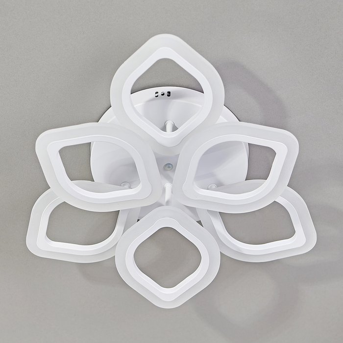 Потолочная люстра Ella 10212/6LED White (акрил, цвет белый) - купить Потолочные люстры по цене 3060.0