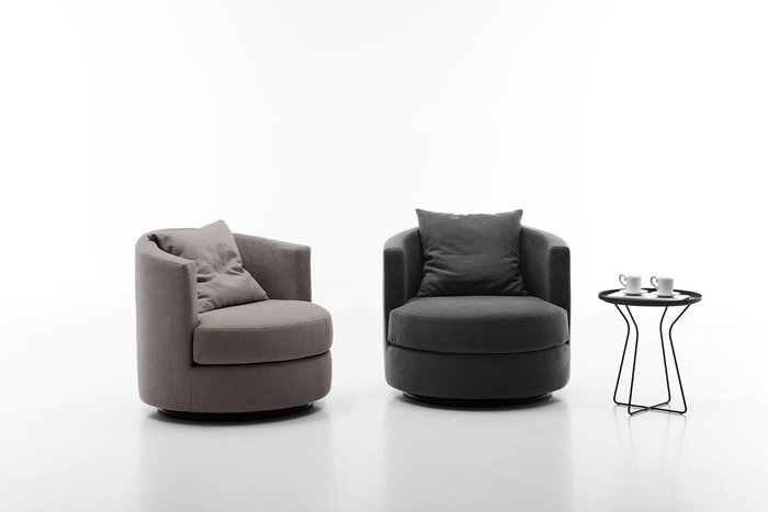 Поворотное кресло Oval темно-серого цвета - лучшие Интерьерные кресла в INMYROOM