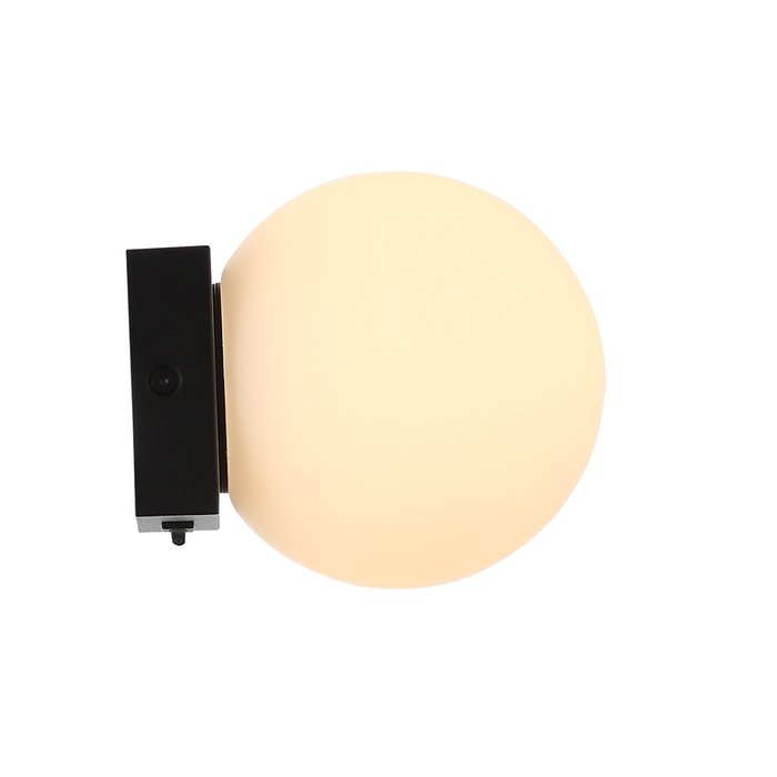 Настенный светодиодный светильник Botelli с белым плафоном - купить Бра и настенные светильники по цене 6100.0