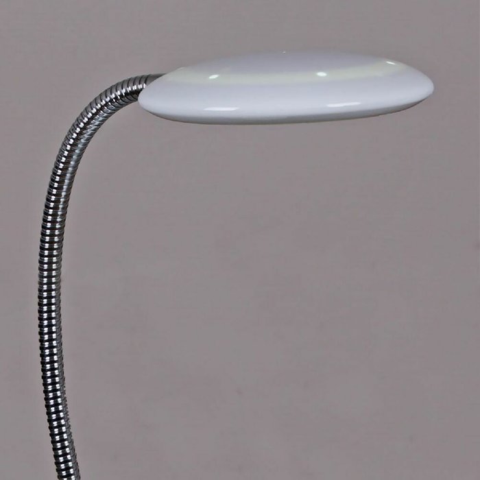 Настольная лампа 02715-0.7-01 WH (пластик, цвет белый) - лучшие Рабочие лампы в INMYROOM