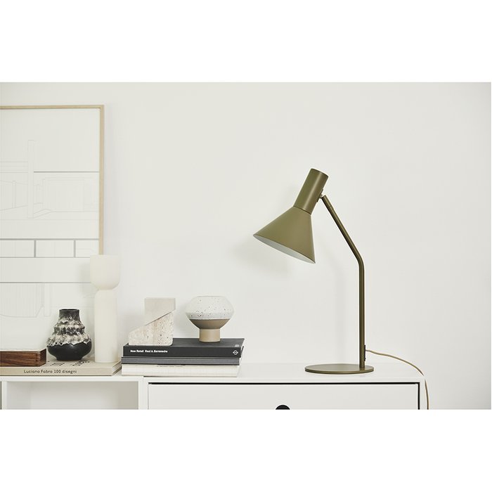 Лампа настольная Lyss оливкового цвета - лучшие Настольные лампы в INMYROOM