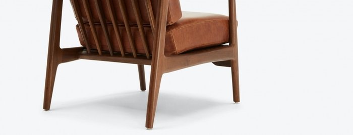 Кресло коричневого цвета с обивкой из кожи - купить Интерьерные кресла по цене 69900.0