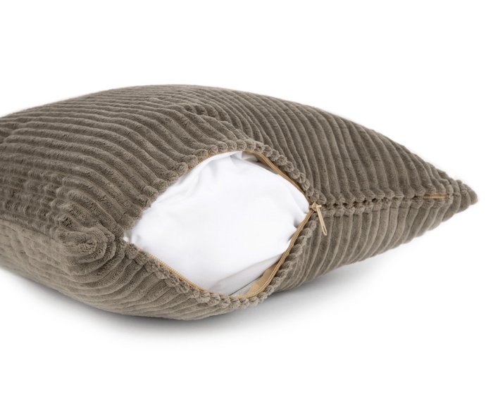 Декоративная подушка Cilium Camel серого цвета - купить Декоративные подушки по цене 865.0