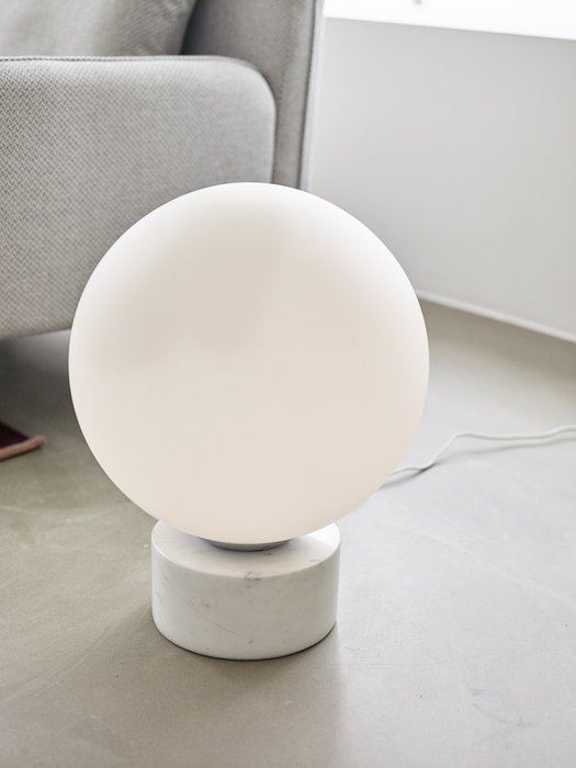 Напольная лампа с белого цвета - купить Торшеры по цене 35400.0