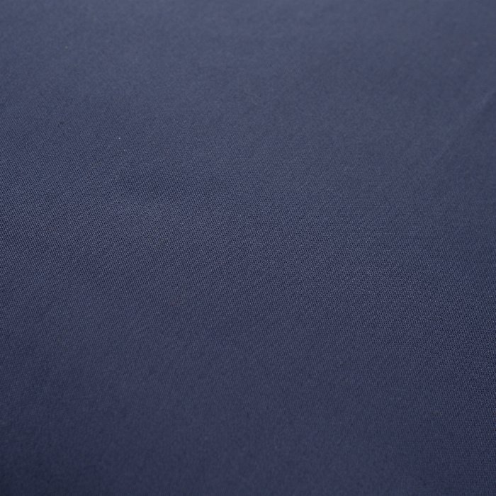 Набор из двух наволочек Essential из сатина темно-синего цвета - лучшие Декоративные подушки в INMYROOM