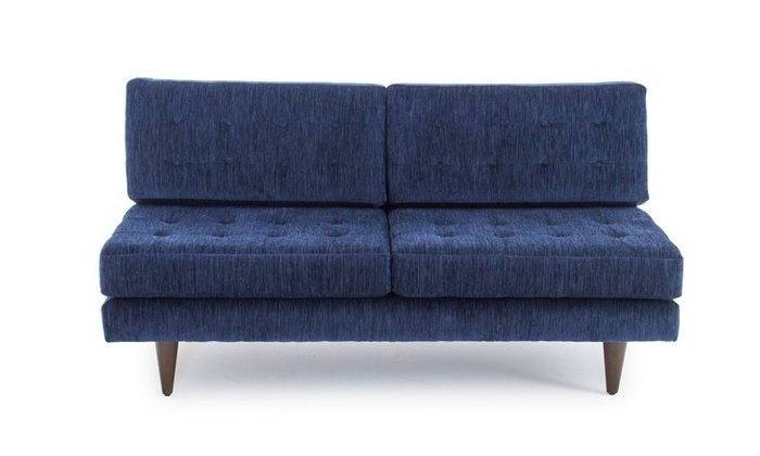 Прямой диван синего цвета