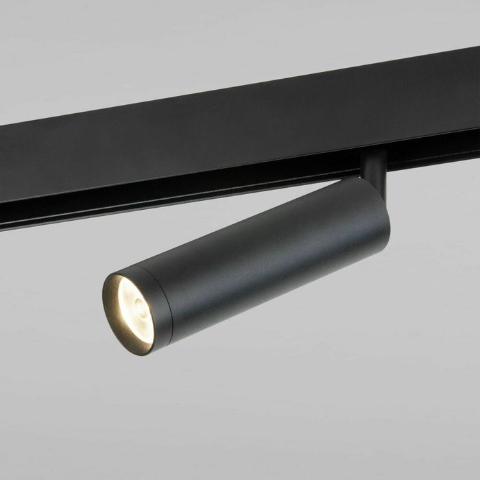 Трековый светильник Slim Magnetic R08 черного цвета