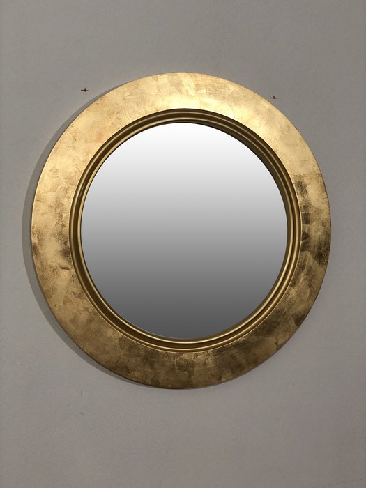 Настенное зеркало Fashion Elegant цвета золота - лучшие Настенные зеркала в INMYROOM