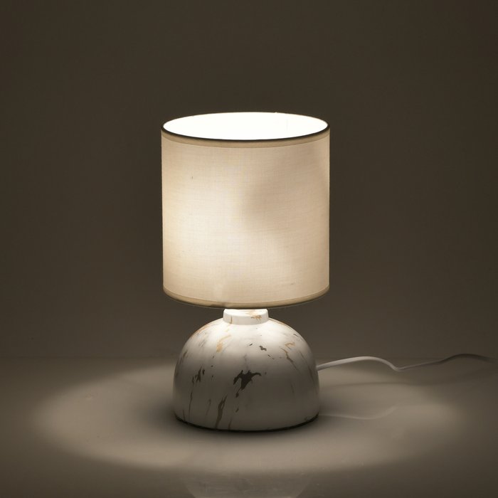 Лампа настольная белого цвета - лучшие Настольные лампы в INMYROOM
