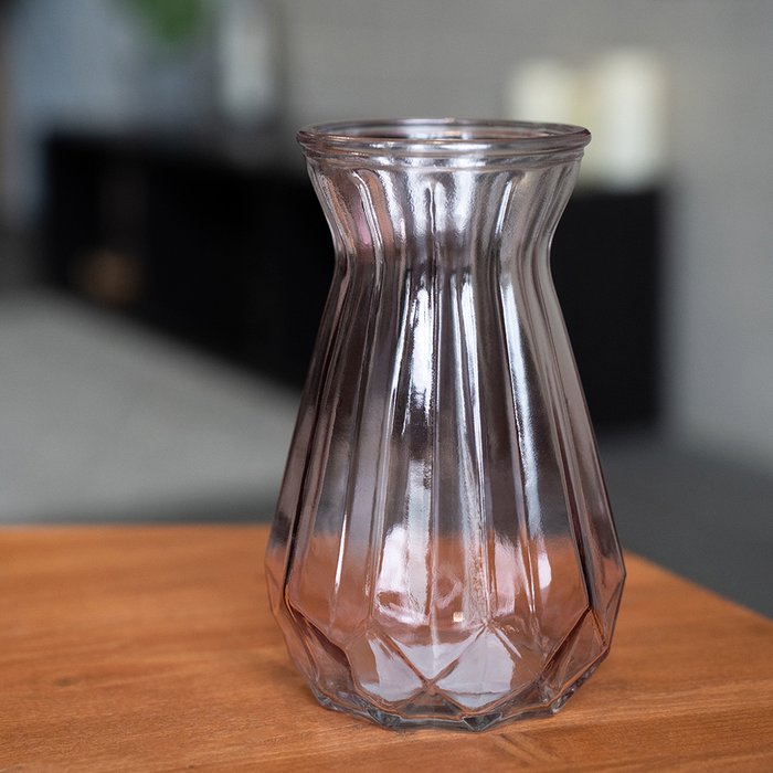 Декоративная ваза из стекла пудрового цвета - купить Вазы  по цене 702.0