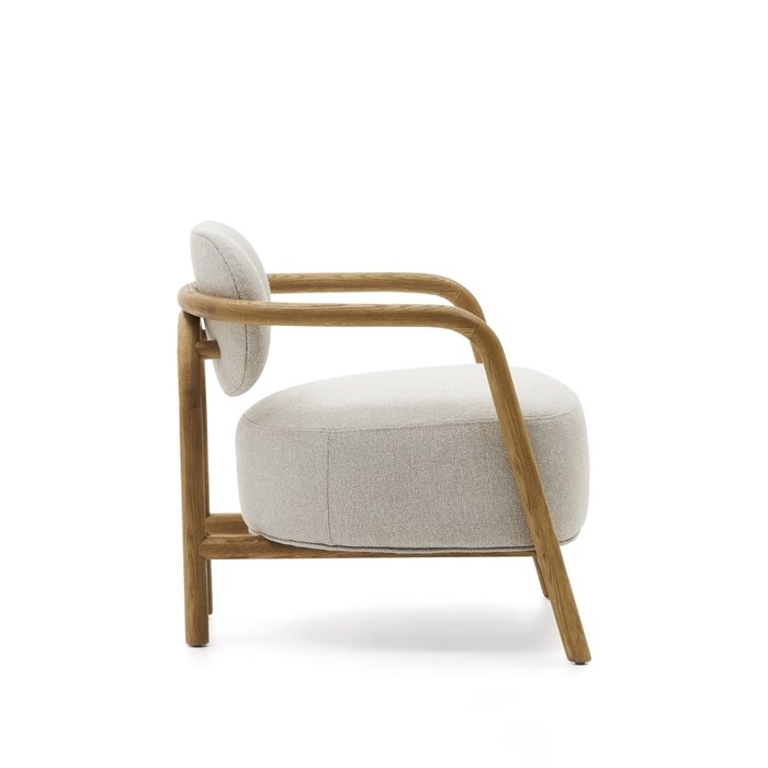 Кресло Melqui бежевого цвет - лучшие Интерьерные кресла в INMYROOM
