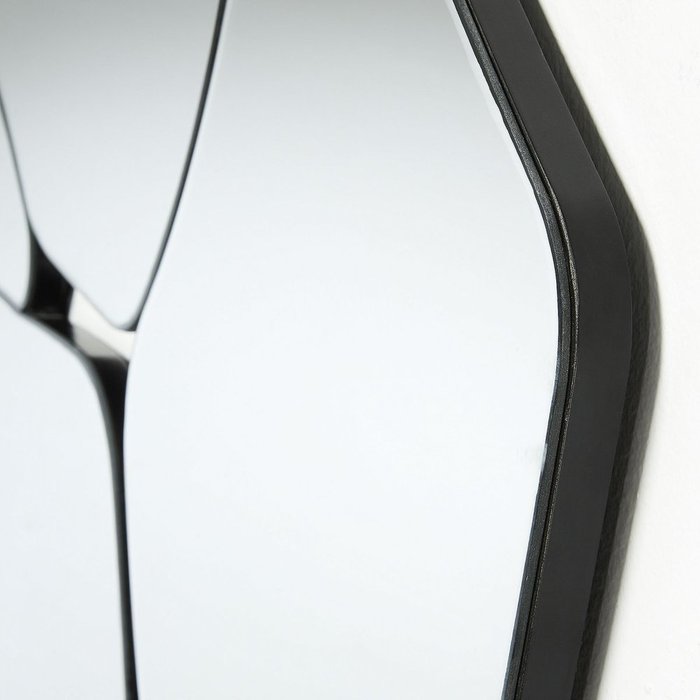 Настенное зеркало Stancy с металлическим основанием - купить Настенные зеркала по цене 37990.0