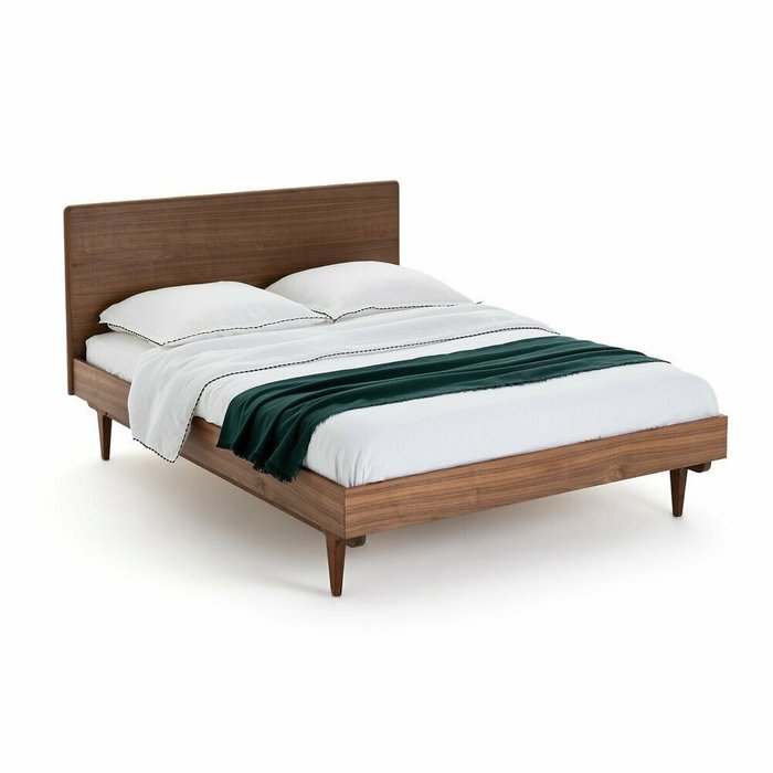 Кровать в винтажном стиле из орехового дерева с кроватным основанием Dalqui 140x190 коричневого цвета